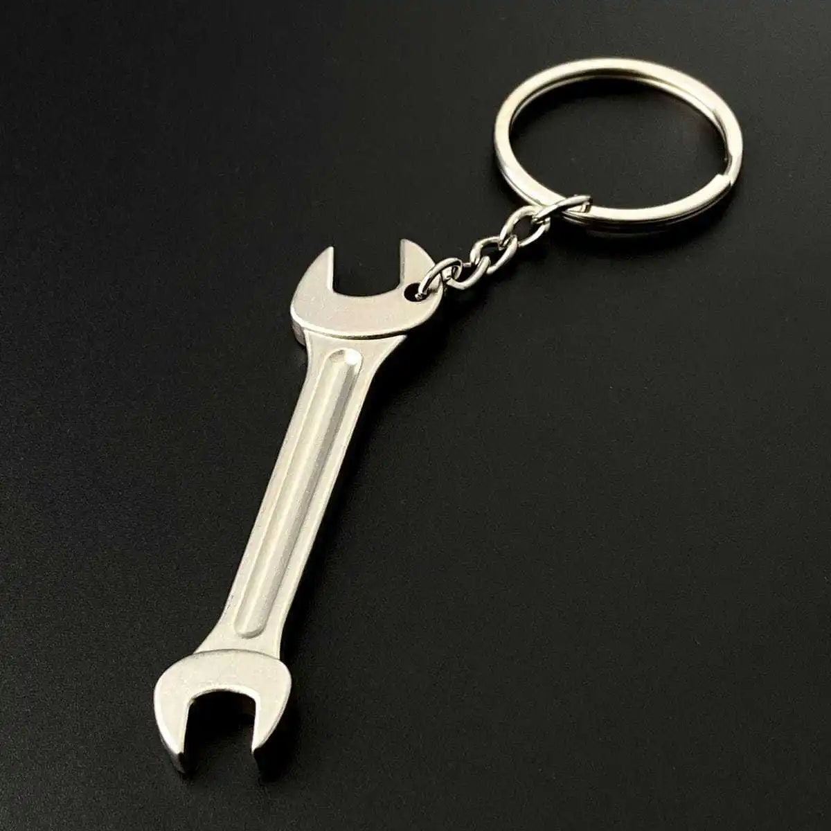 Construction Pretend Play Set Mini Multi DIY Toy Small Keyring Tools Metal Keychain Assorted Designs for Creative Play Gift Car
